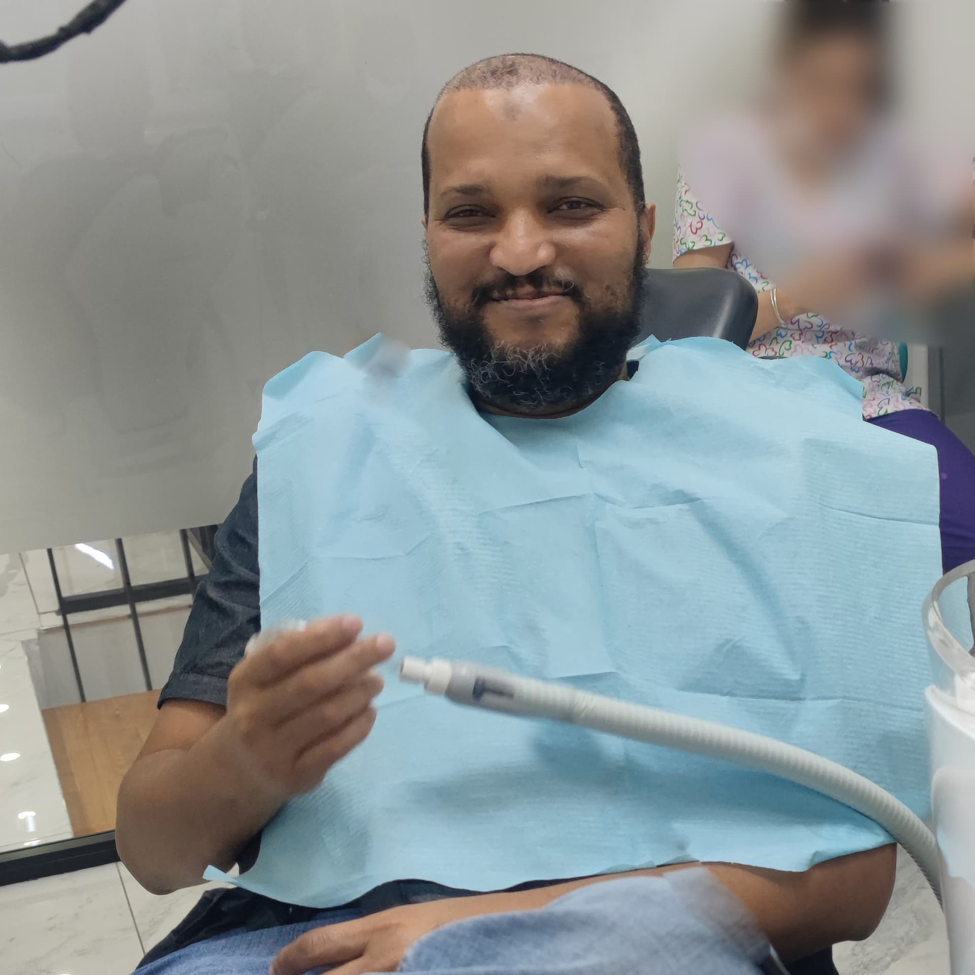 زراعة الأسنان